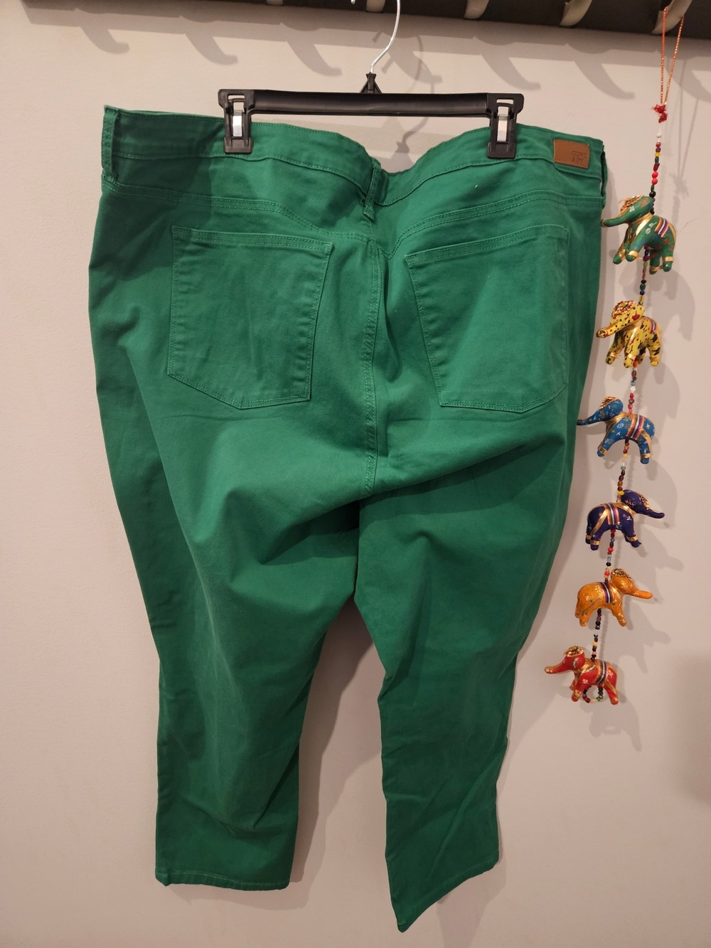 crown & ivy Emerald Green Cropped Jeans